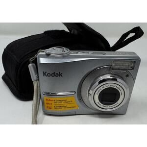Kodak EasyShare C813 8.2MP Digital Compact Camera 3x Zoom Silver w Case
